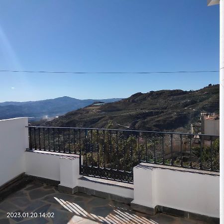 Apartamento Vacacional En La Alpujarra Ларолес Экстерьер фото