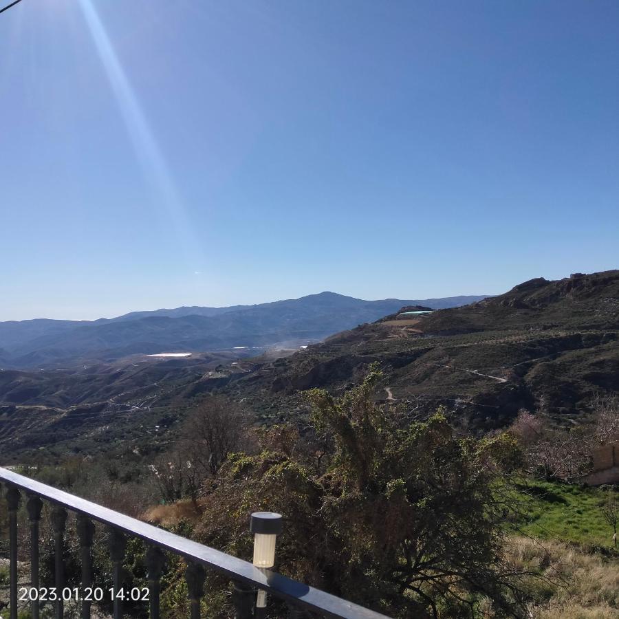 Apartamento Vacacional En La Alpujarra Ларолес Экстерьер фото